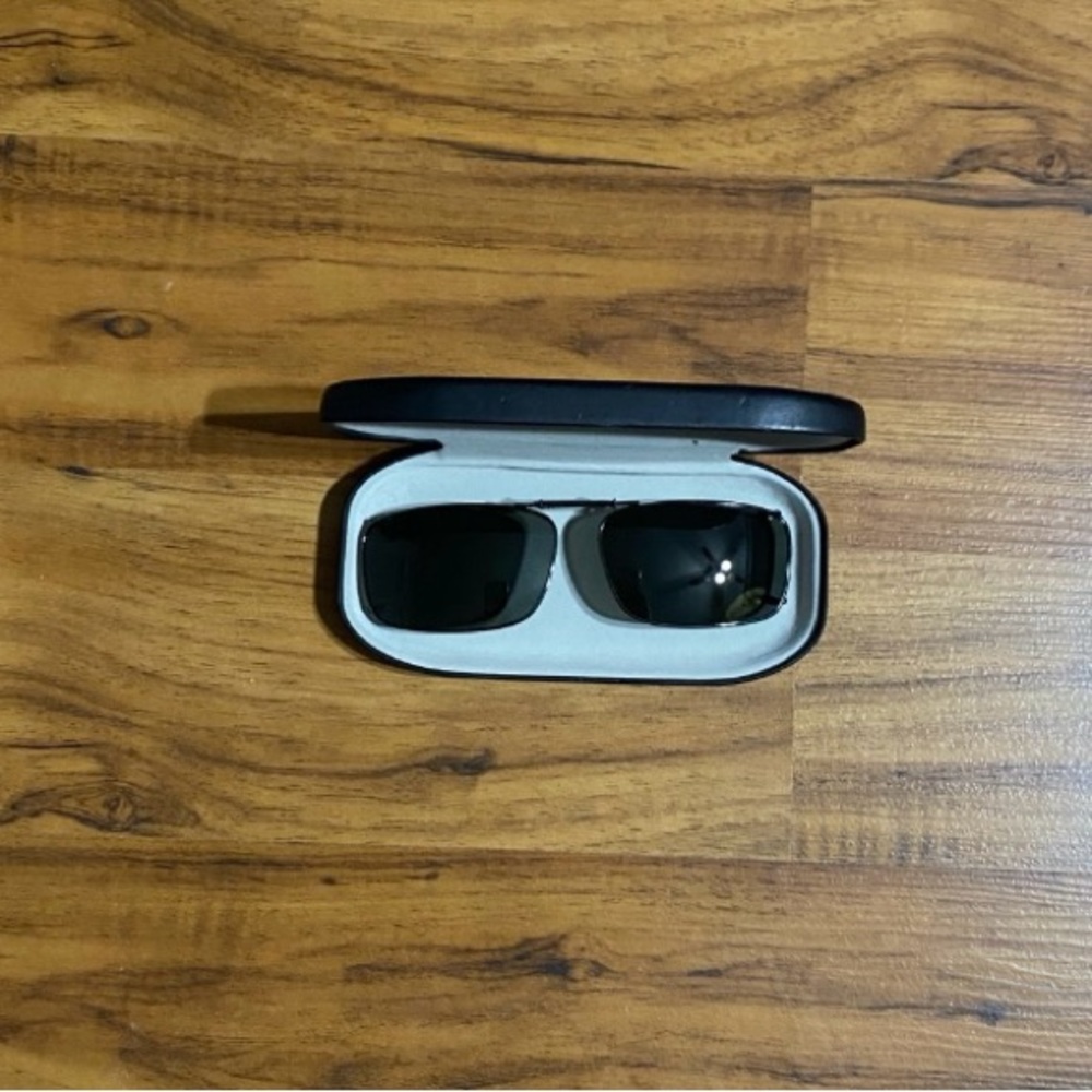 Polar Optics Polarized Clip On Expandable Sunglasses Clam Shell Hard Case 🎉HP🎉 - Picture 4 of 12